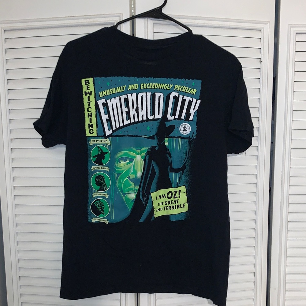 Emerald City Graphic T-Shirt - Black